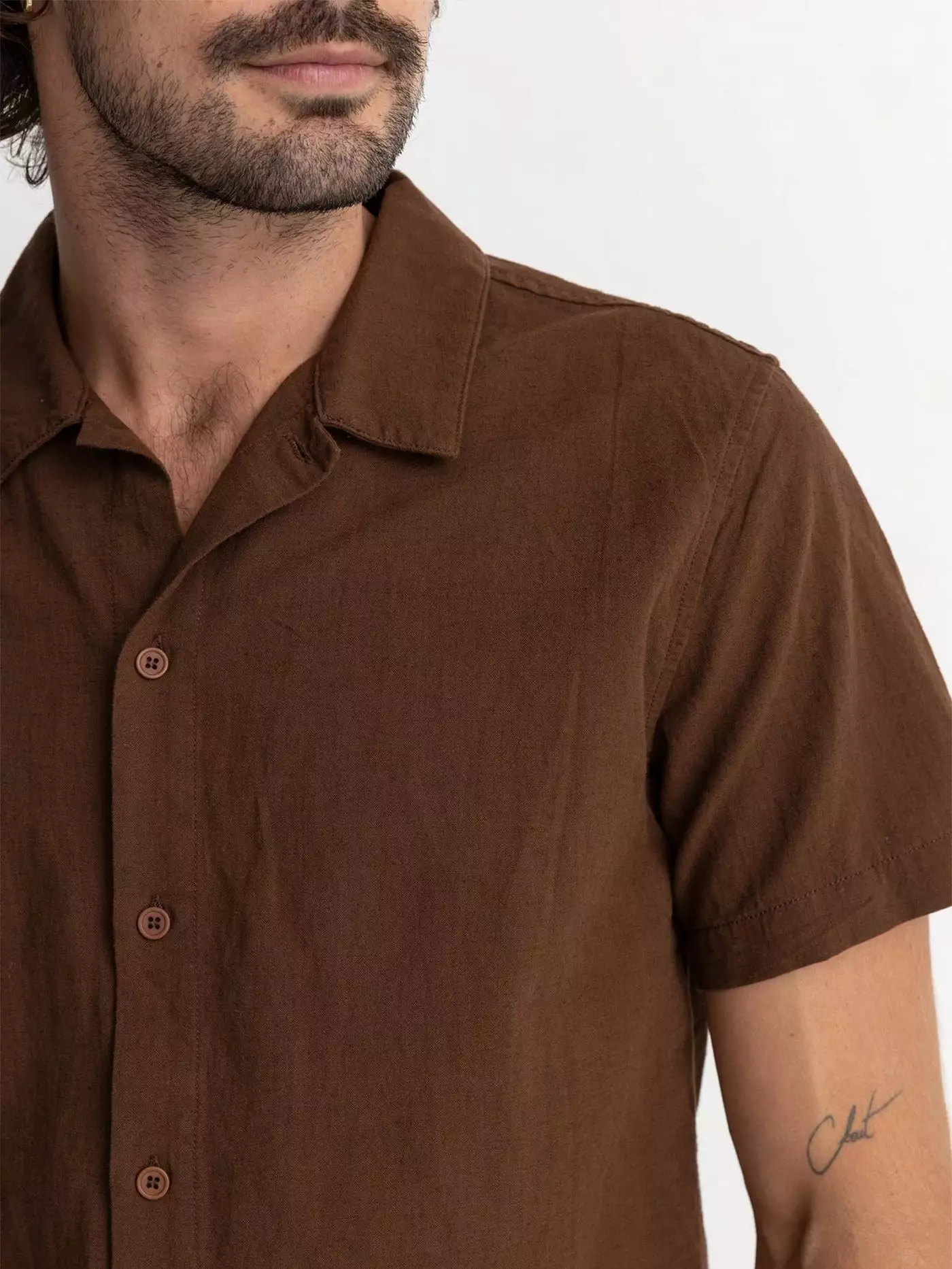 Classic Linen Short Sleeve Buttondown Shirt