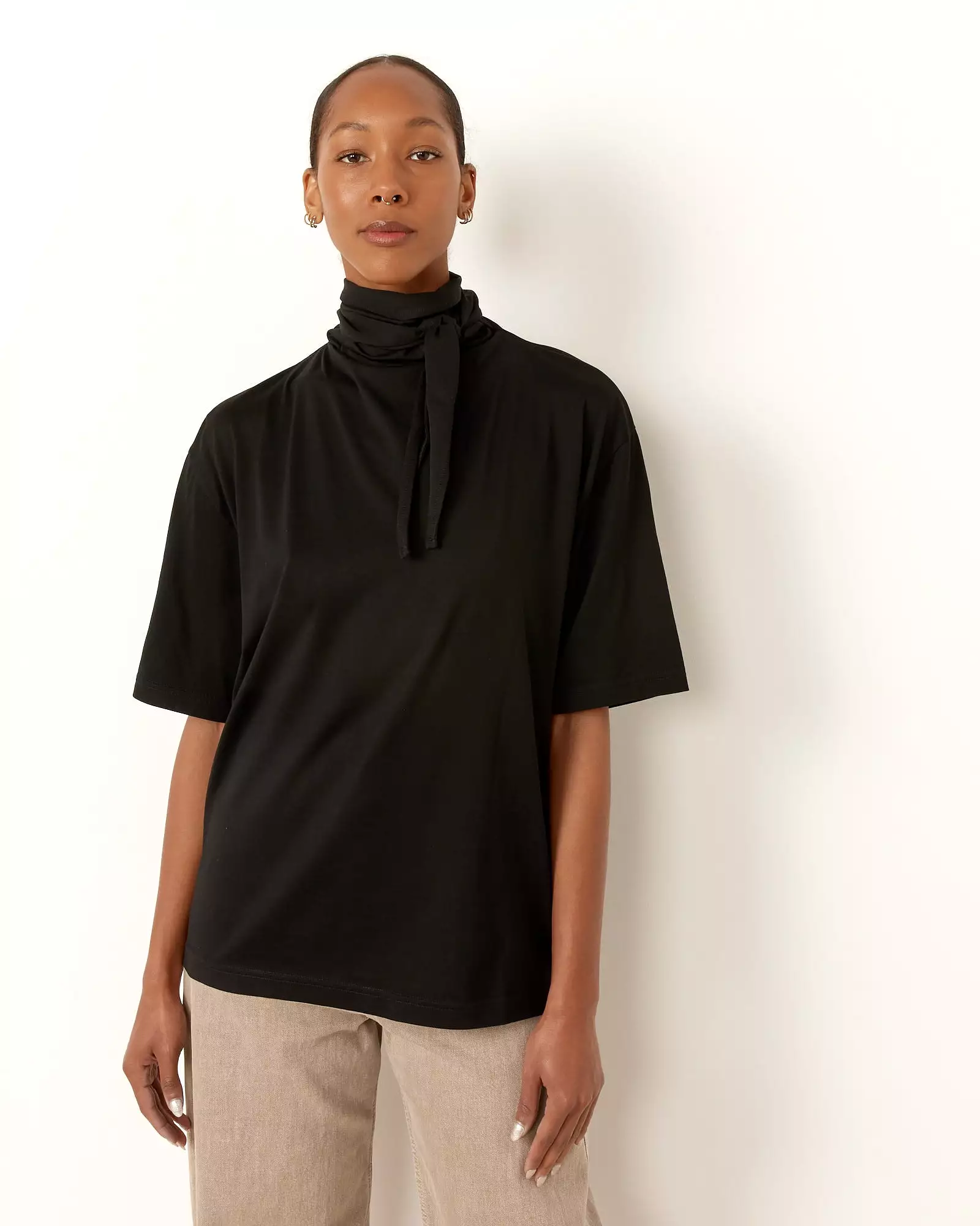 Foulard T-Shirt in Black