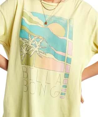 Women's Billabong Rainbow Skies Boyfriend T-Shirt